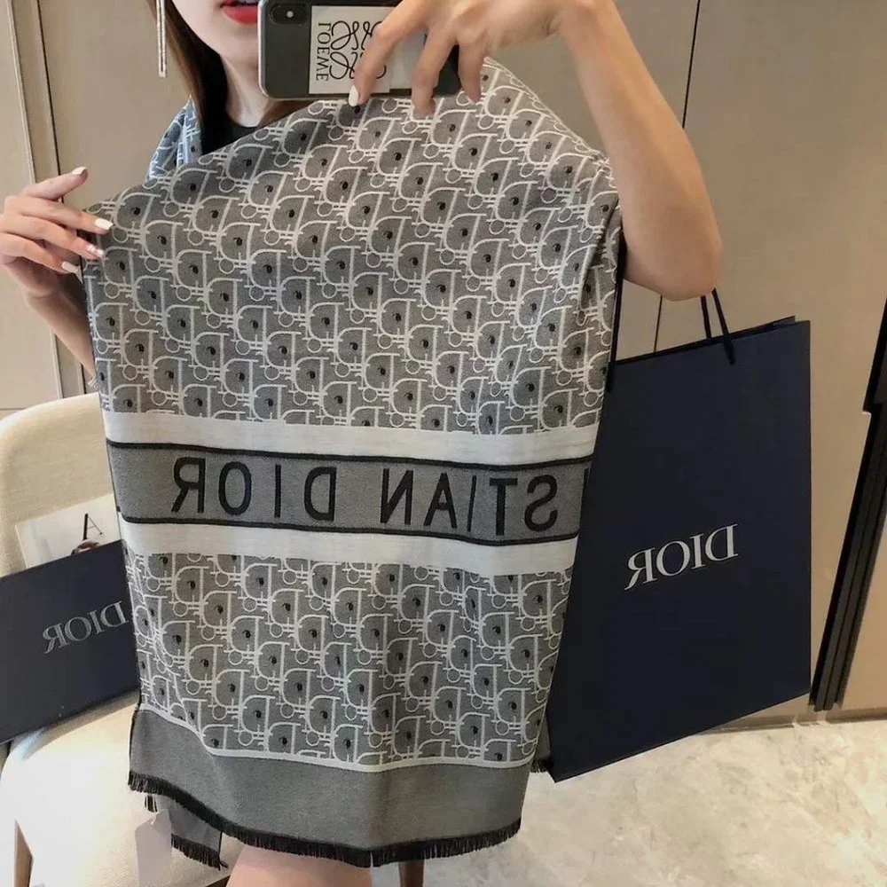 💎✨AUTHENTIC✨💎Dior scarf